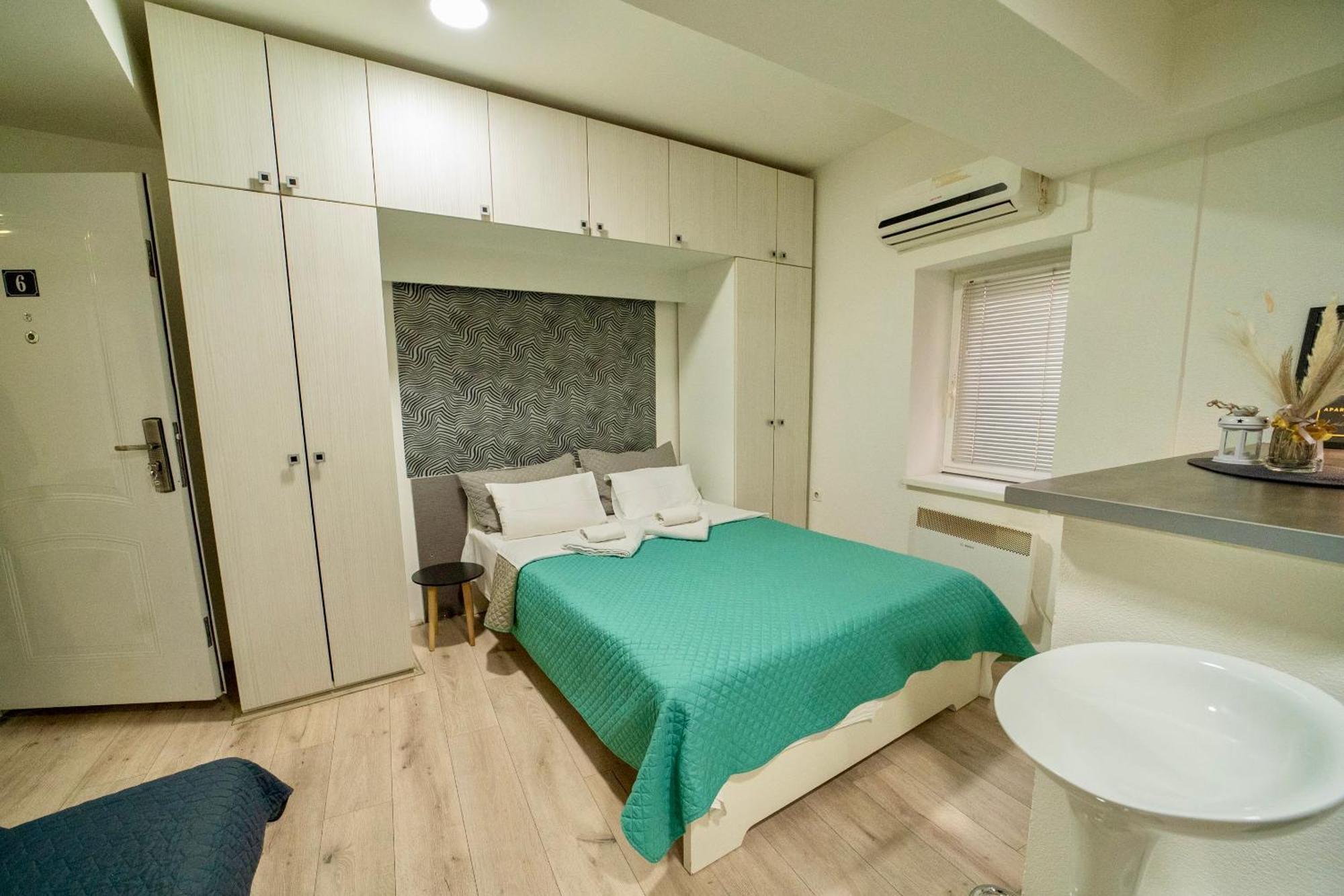 Apartmani Aleksandra U Centru Grada Kragujevac Exterior foto