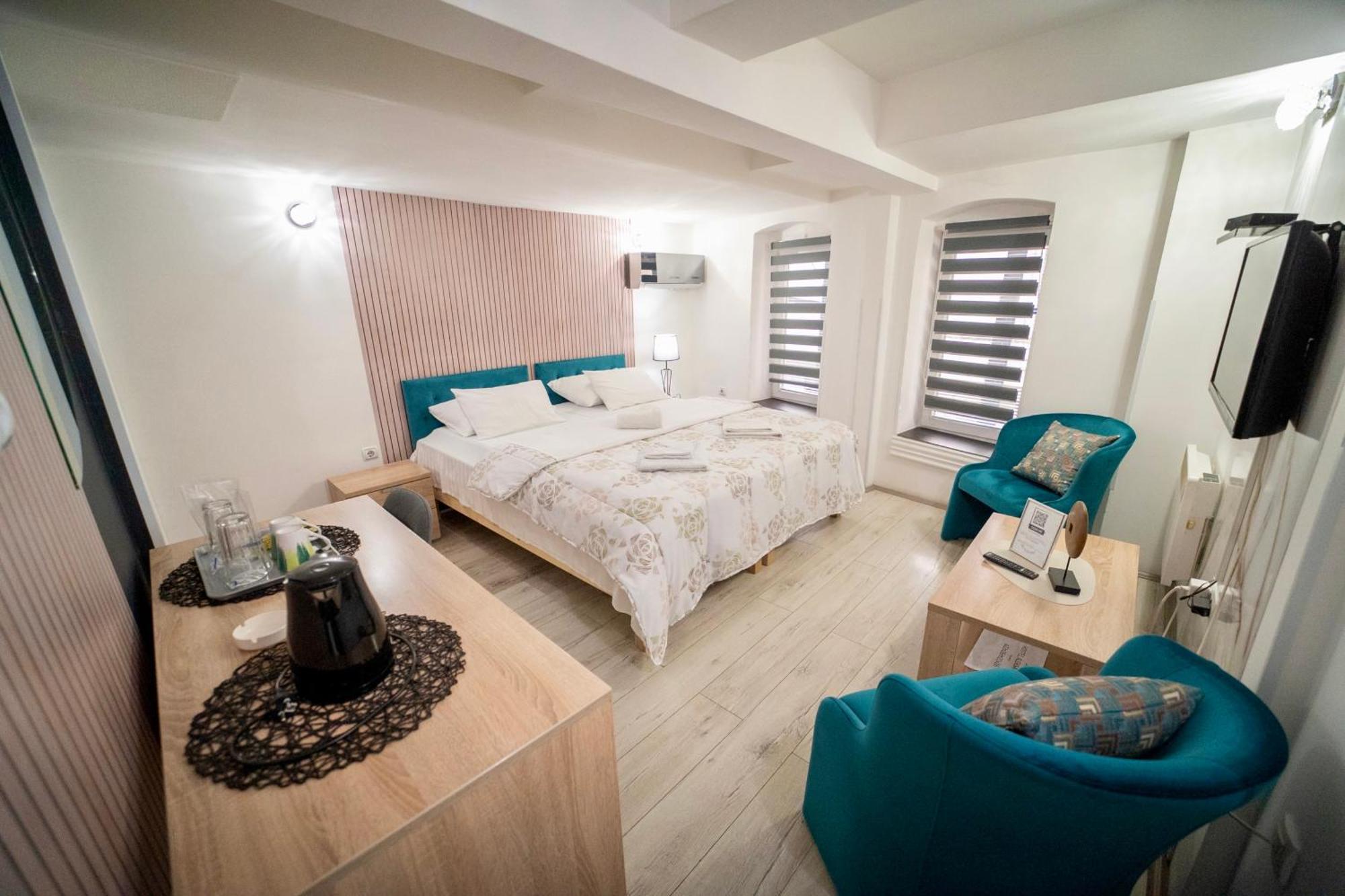 Apartmani Aleksandra U Centru Grada Kragujevac Exterior foto